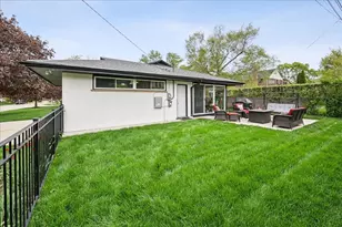 4720 W Albion Ave, Lincolnwood, IL 60712 - Photo 3