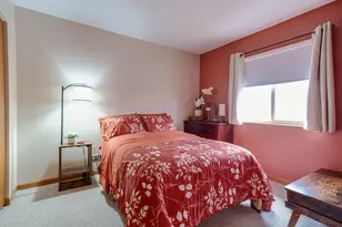 1315 Lily Ct, Grayslake, IL 60030 - Photo 23
