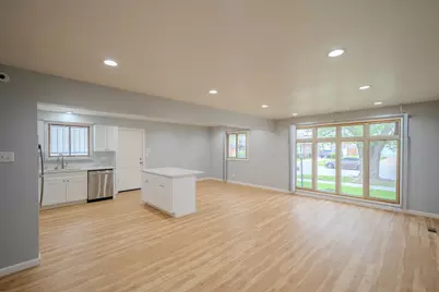 12111 S Justine Avenue, Chicago, IL 60643 - Photo 3