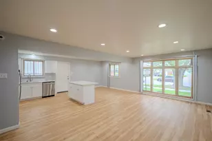 12111 S Justine Ave, Chicago, IL 60643 - Photo 3