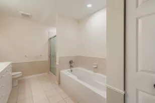 820 Weidner Rd, Buffalo Grove, IL 60089 - Photo 17