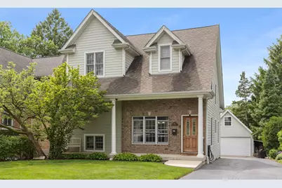 4528 Middaugh Avenue, Downers Grove, IL 60515 - Photo 1