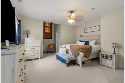 4528 Middaugh Avenue, Downers Grove, IL 60515 - Photo 17