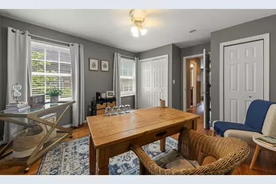 4528 Middaugh Avenue, Downers Grove, IL 60515 - Photo 15