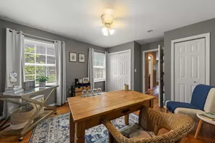 4528 Middaugh Ave, Downers Grove, IL 60515 - Photo 15