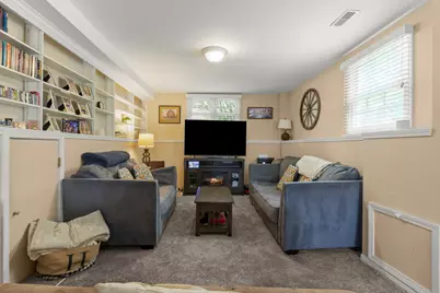 4528 Middaugh Avenue, Downers Grove, IL 60515 - Photo 29