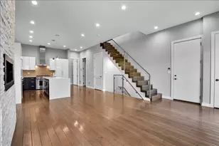 1821 W Armitage Ave, Chicago, IL 60622 - Photo 3