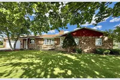 1129 NW 5th Avenue, Galva, IL 61434 - Photo 1