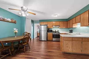 17900 Poplar Ln, Country Club Hills, IL 60478 - Photo 9