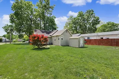 708 E Center Street, Monticello, IL 61856 - Photo 23