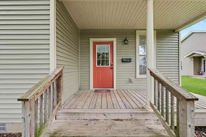 708 E Center Street, Monticello, IL 61856 - Photo 3