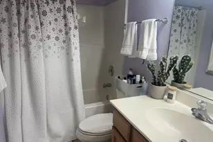 172 N East River Rd, Des Plaines, IL 60016 - Photo 25