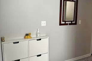 172 N East River Rd, Des Plaines, IL 60016 - Photo 31
