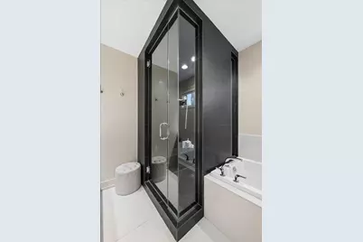 1622 W Julian Street #2, Chicago, IL 60622 - Photo 17