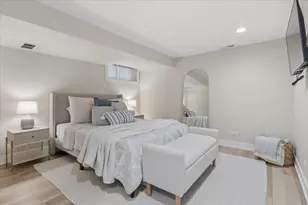 5941 N Knox Ave, Chicago, IL 60646 - Photo 23