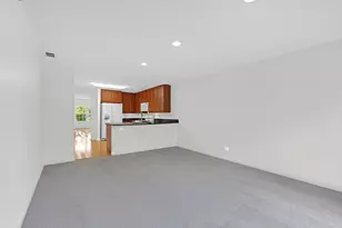 947 Kensington Dr, Northbrook, IL 60062 - Photo 11