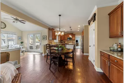 1N003 Richard Avenue, Wheaton, IL 60187 - Photo 9