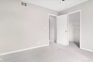 1698 Fredericksburg Ln, Aurora, IL 60503 - Photo 19