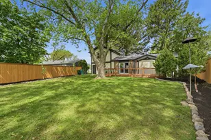 231 St Marys Pkwy, Buffalo Grove, IL 60089 - Photo 35