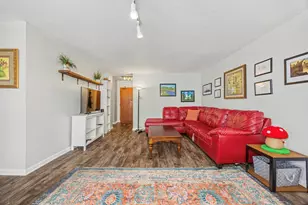 4170 N Marine Dr, Chicago, IL 60613 - Photo 5