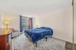 4170 N Marine Dr, Chicago, IL 60613 - Photo 17