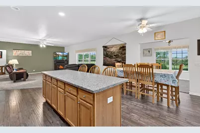 1001 Madison Avenue, McHenry, IL 60050 - Photo 15