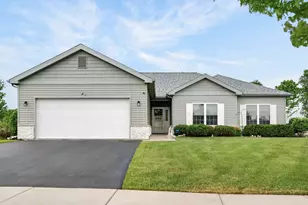 1001 Madison Ave, McHenry, IL 60050 - Photo 1