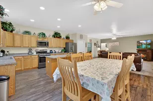 1001 Madison Ave, McHenry, IL 60050 - Photo 11