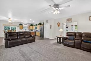 1001 Madison Ave, McHenry, IL 60050 - Photo 9