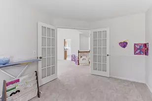 206 Glasgow Ln, Schaumburg, IL 60194 - Photo 17
