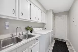 1524 Oswego Rd, Naperville, IL 60540 - Photo 35