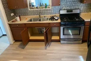 10845 S Emerald Ave, Chicago, IL 60628 - Photo 5