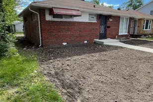 10845 S Emerald Ave, Chicago, IL 60628 - Photo 9