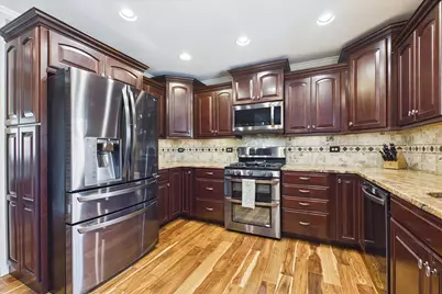 816 Belle Plaine Avenue, Gurnee, IL 60031 - Photo 7