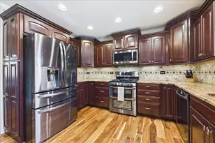 816 Belle Plaine Ave, Gurnee, IL 60031 - Photo 7
