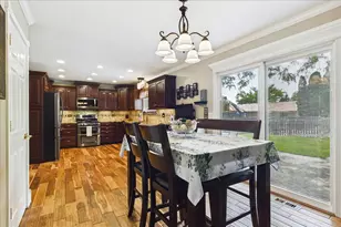 816 Belle Plaine Ave, Gurnee, IL 60031 - Photo 11