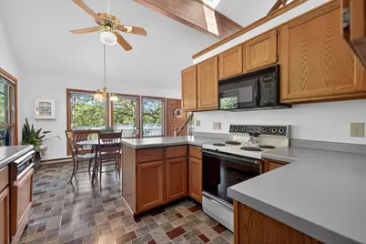 1110 White Pine Drive, Dixon, IL 61021 - Photo 21