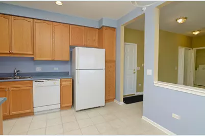 6801 N Milwaukee Avenue #707, Niles, IL 60714 - Photo 13