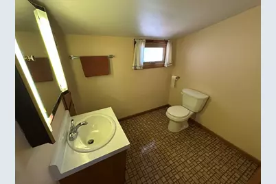 820 11th Street, Dewitt, IA 52472 - Photo 17