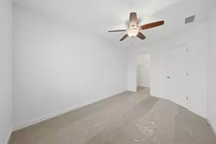 7204 W 83rd St, Bridgeview, IL 60455 - Photo 17