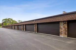 197 Uteg St, Crystal Lake, IL 60014 - Photo 15