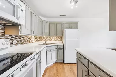 197 Uteg Street #207A, Crystal Lake, IL 60014 - Photo 5