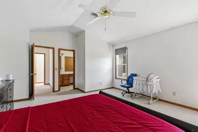 4608 Willow Wood Court, Davenport, IA 52807 - Photo 15
