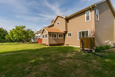 4608 Willow Wood Court, Davenport, IA 52807 - Photo 29
