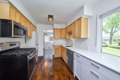 1696 Darwin Court, Wheaton, IL 60189 - Photo 7