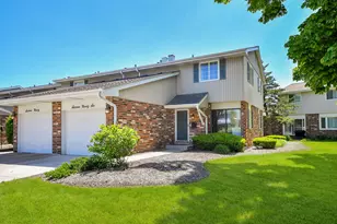 1696 Darwin Ct, Wheaton, IL 60189 - Photo 1