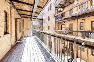 674 W Irving Park Rd, Chicago, IL 60613 - Photo 29