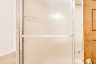 674 W Irving Park Rd, Chicago, IL 60613 - Photo 25