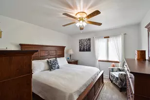 907 Illini Ave, Pontiac, IL 61764 - Photo 27