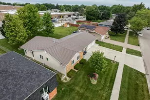 907 Illini Ave, Pontiac, IL 61764 - Photo 7